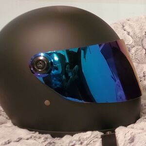 Biltwell Gringo S motorcycle helmet, rainbow black xs with extra shields, DOT